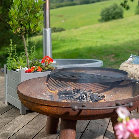 Tilbury Shepherd Huts With Hot Tubs Plus Holiday Cottages West Bagborough Exteriér fotografie