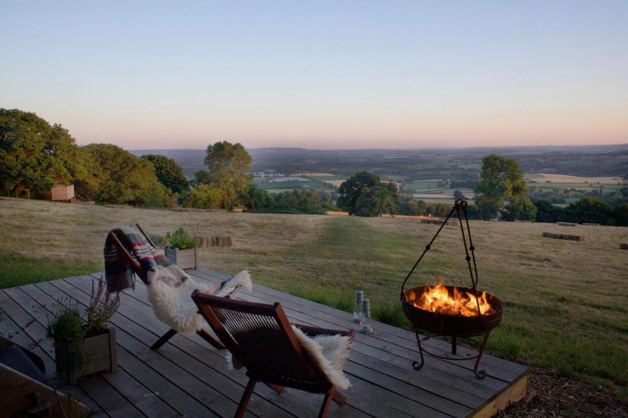 Tilbury Shepherd Huts With Hot Tubs Plus Holiday Cottages West Bagborough Exteriér fotografie
